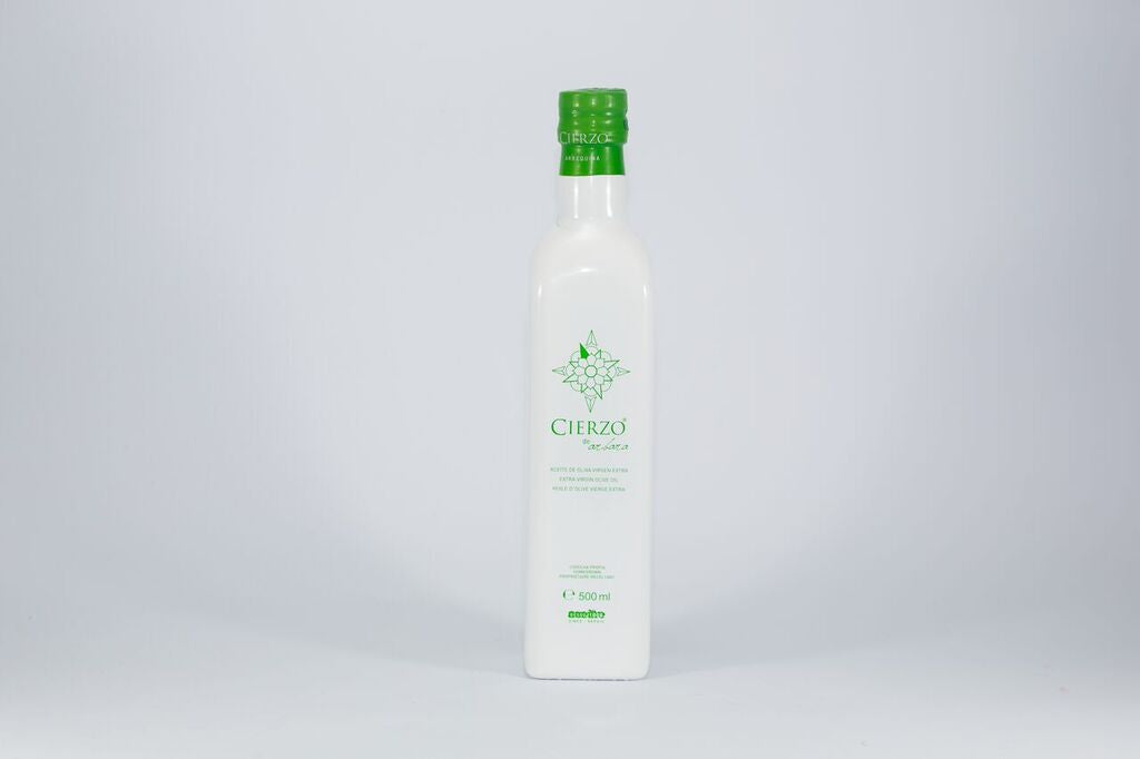 Botella CIERZO de aceite de oliva virgen extra Arbara sobre fondo blanco
